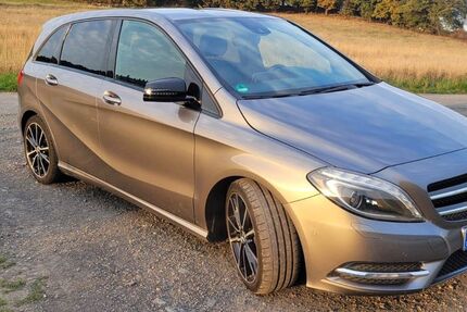 Mercedes-Benz B 200 111.000 km 12.600 &euro; Lohra 35102