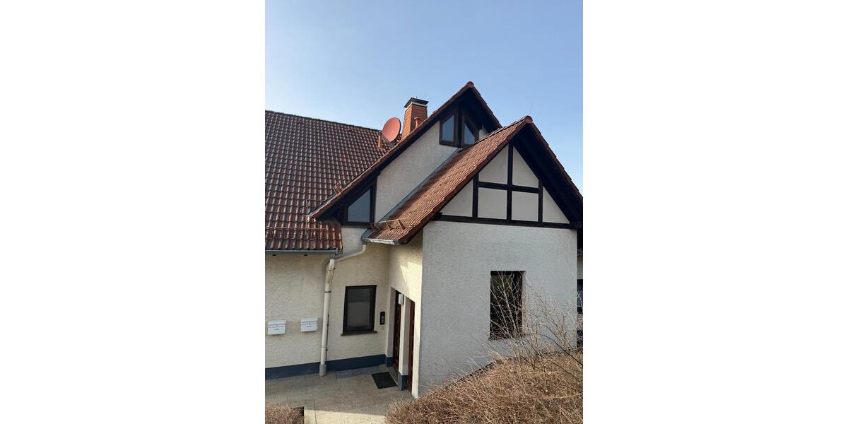 Dachgeschoßwohnung Lohra - 3 Zimmer, 150 m&sup2;, 265.000&euro; | Angebot:25856899