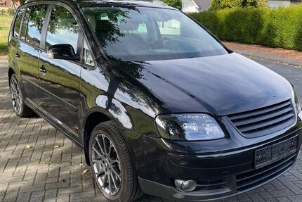VW Touran 203.000 km 3.250 &euro; Asslar 35614
