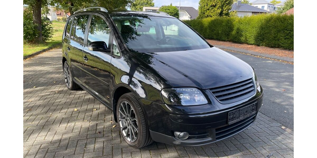 VW Touran 203.000 km 3.250 &euro; Asslar 35614