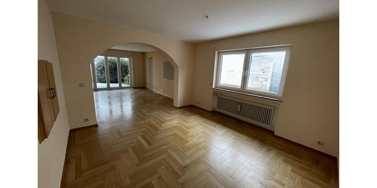 Einfamilienhaus Ebsdorfergrund - 6 Zimmer, 150 m&sup2;, 490.000&euro; | Angebot:25929897