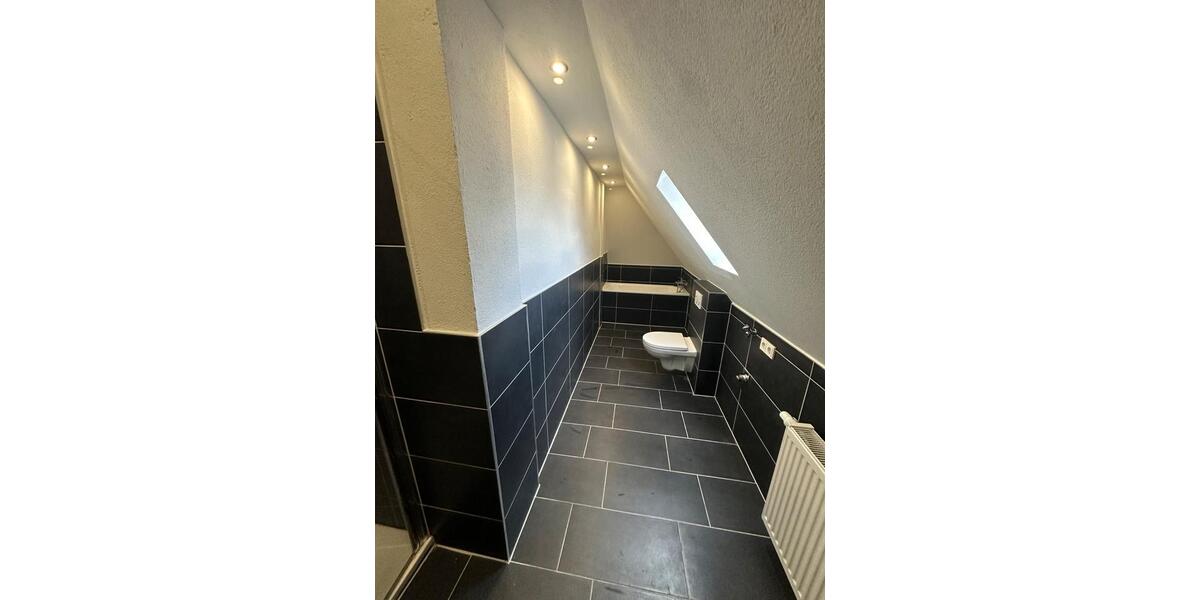 Dachgeschoßwohnung Wetzlar Altenberger Straße - 5 Zimmer, 68 m&sup2;, 750&euro; | Angebot:25431409