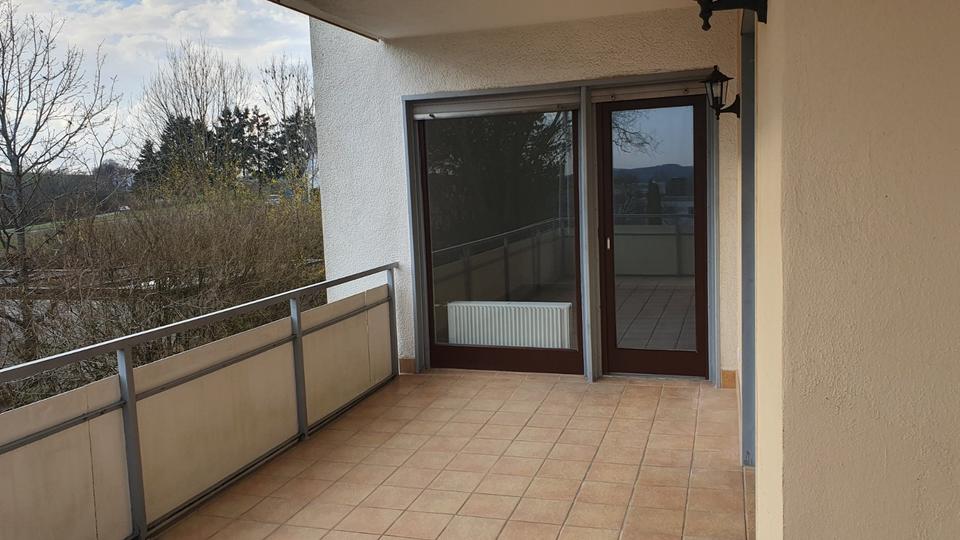 Etagenwohnung Marburg Marbach - 3 Zimmer, 97 m&sup2;, 1.200&euro; | Angebot:25655284