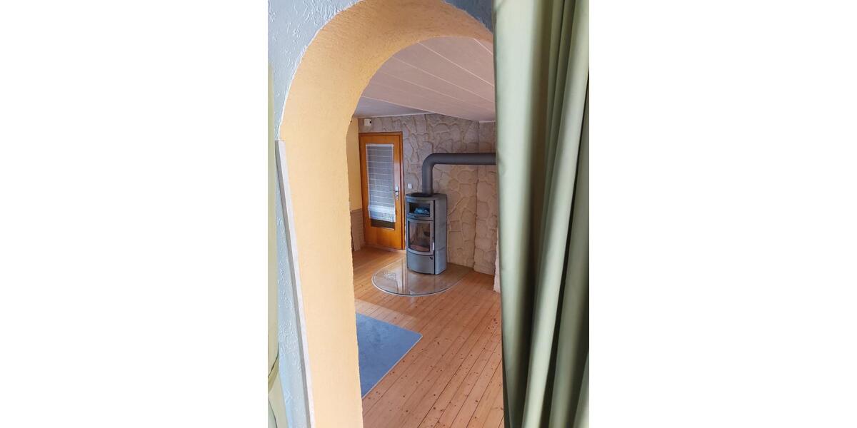 Etagenwohnung Greifenstein - 6 Zimmer, 100 m&sup2;, 450&euro; | Angebot:25947883