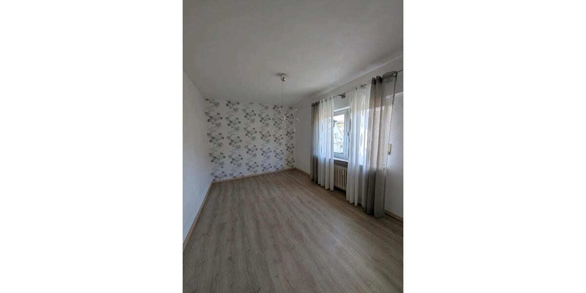 Maisonettenwohnung Mittenaar - 4.5 Zimmer, 113 m&sup2;, 1.000&euro; | Angebot:25958555