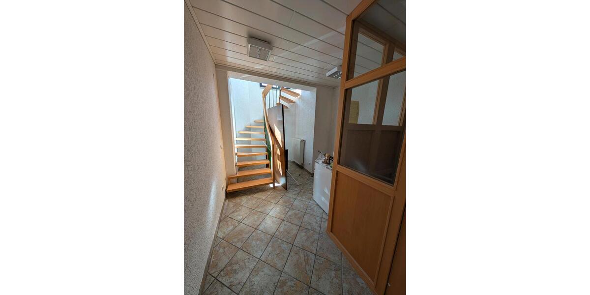 Gewerbeobjekt Buseck - 1.000&euro; | Angebot:22588140