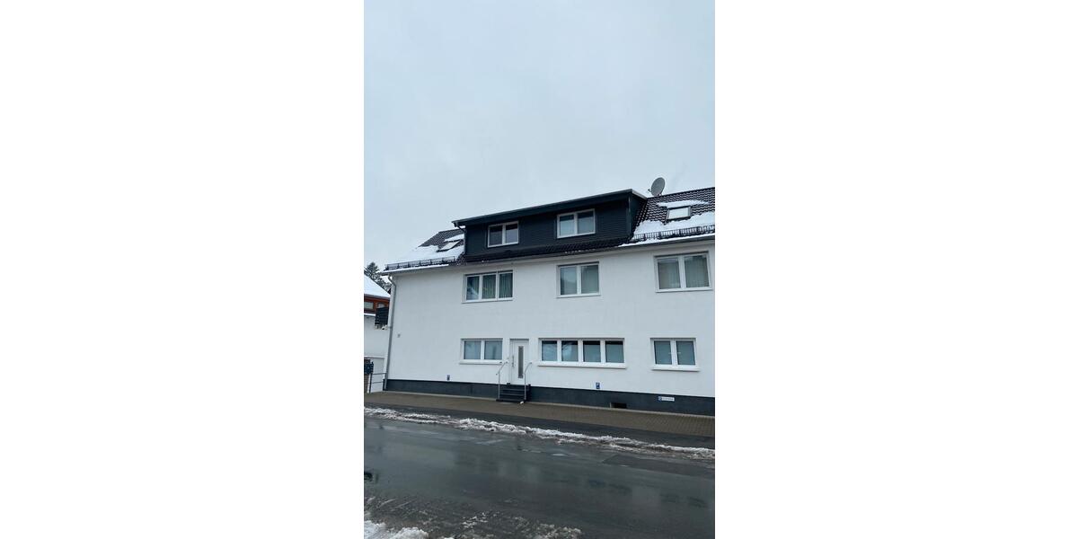 Dachgeschoßwohnung Herborn - 4 Zimmer, 100 m&sup2;, 900&euro; | Angebot:24868885