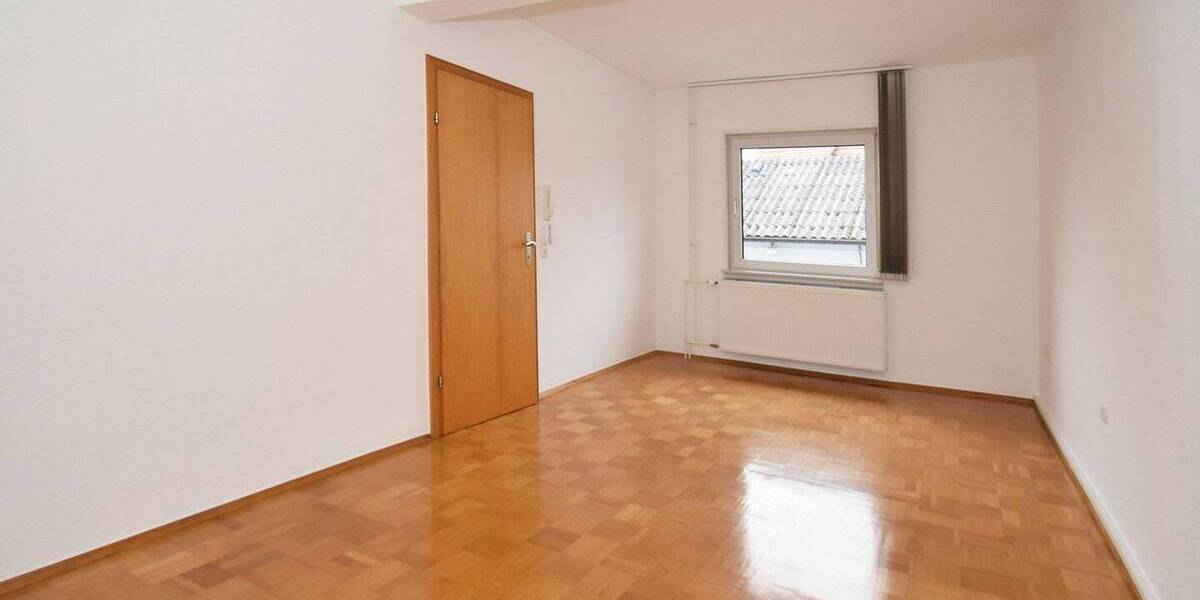 Einfamilienhaus Buseck Großen-Buseck - 7 Zimmer, 172 m&sup2;, 1.400&euro; | Angebot:26642296