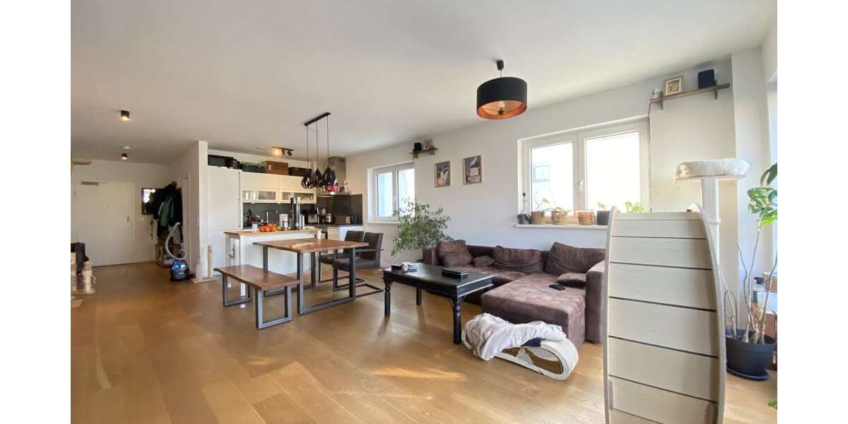 Etagenwohnung Gießen - 2.5 Zimmer, 87 m&sup2;, 1.000&euro; | Angebot:25447593