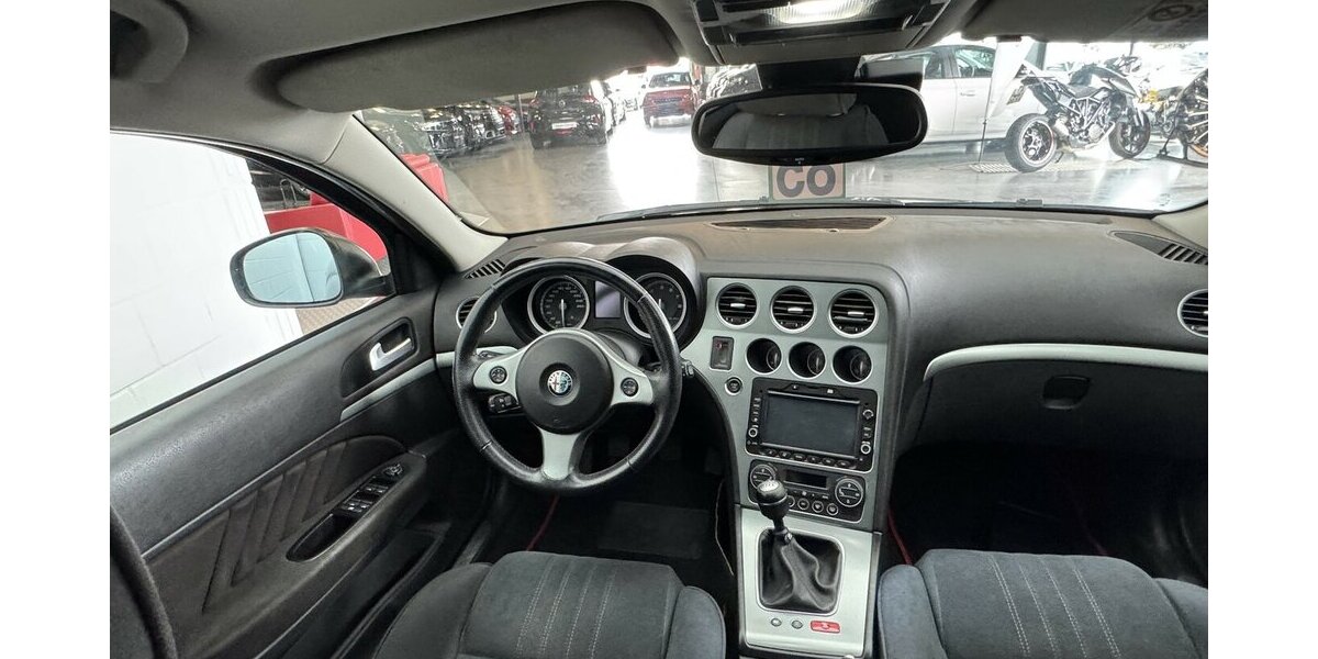 Alfa Romeo 159 1.8 TBi 16V Turismo Navi Radio 140.000 km 4.200 &euro; Lich 35423