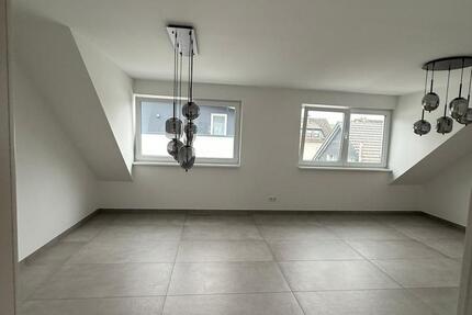 Wohnung Butzbach - 4 Zimmer, 104 m&sup2;, 1.200&euro; | Angebot:25893645
