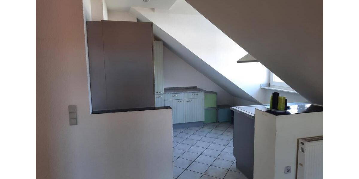 Dachgeschoßwohnung Friedberg (Hessen) - 2 Zimmer, 11 m&sup2;, 700&euro; | Angebot:26664724