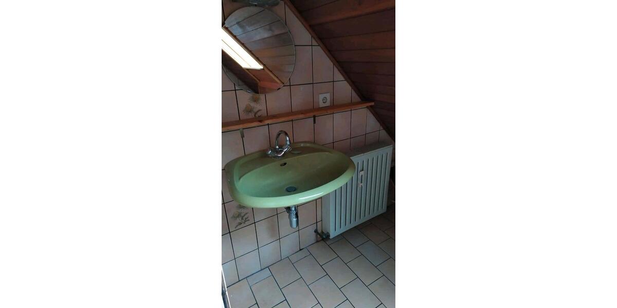 Dachgeschoßwohnung Marburg Biegenviertel - 2 Zimmer, 38 m&sup2;, 530&euro; | Angebot:25051945