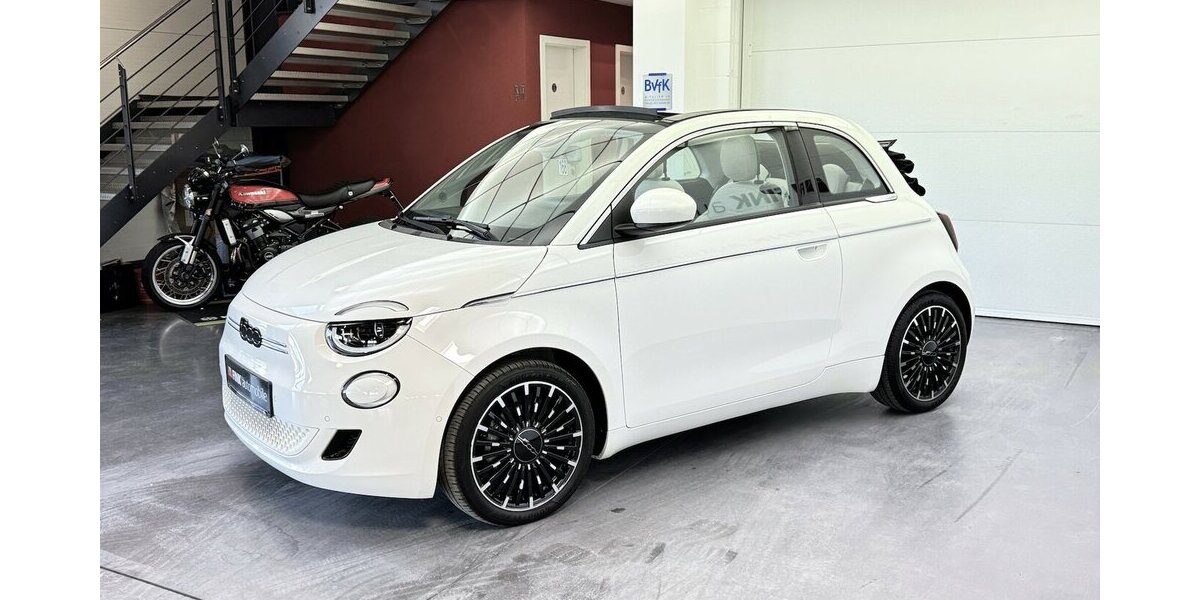 Fiat 500e La Prima by Bocelli 1.Hand Cabrio 42 kWh 12.200 km 22.622 &euro; Lich 35423