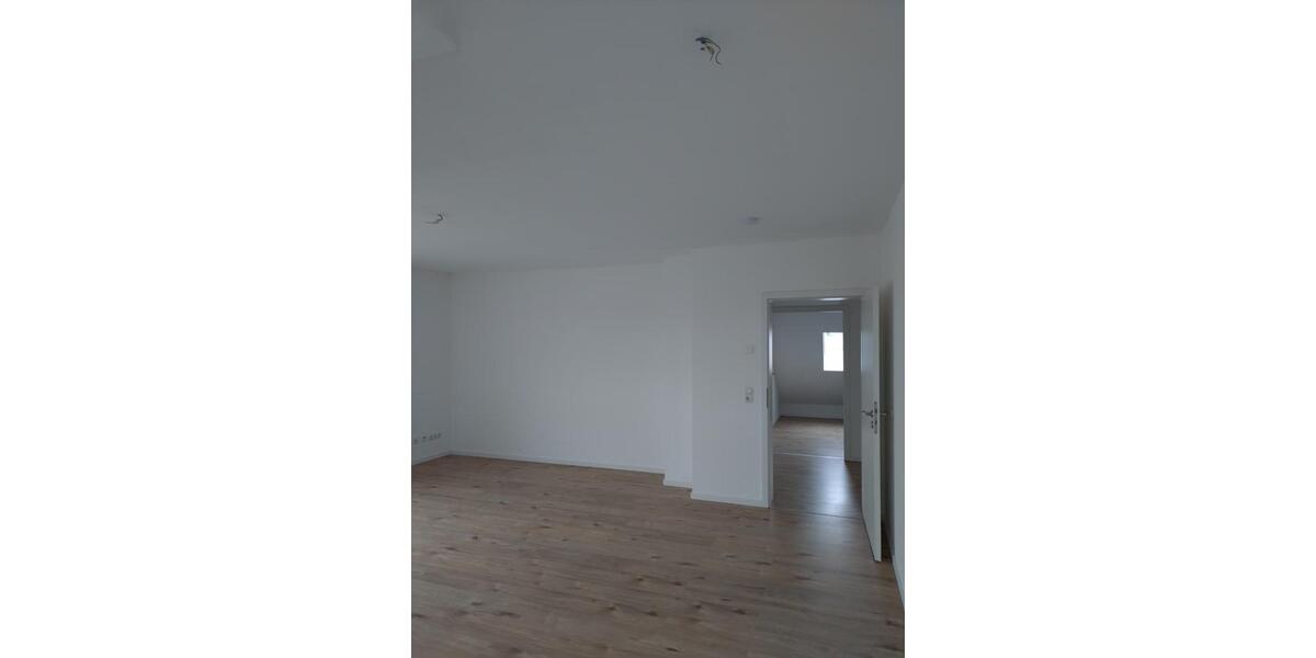 Dachgeschoßwohnung Gießen Allendorf - 3 Zimmer, 100 m&sup2;, 1.200&euro; | Angebot:24940791