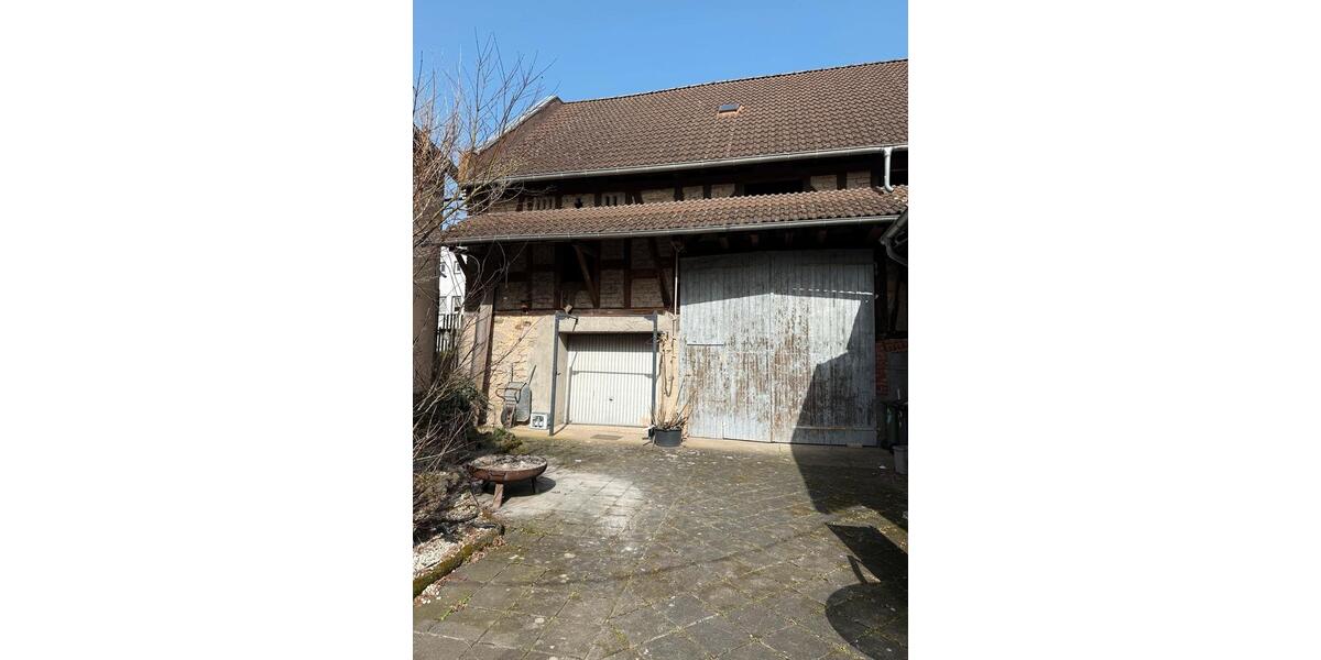 Einfamilienhaus Buseck - 7 Zimmer, 200 m&sup2;, 575.000&euro; | Angebot:25395702