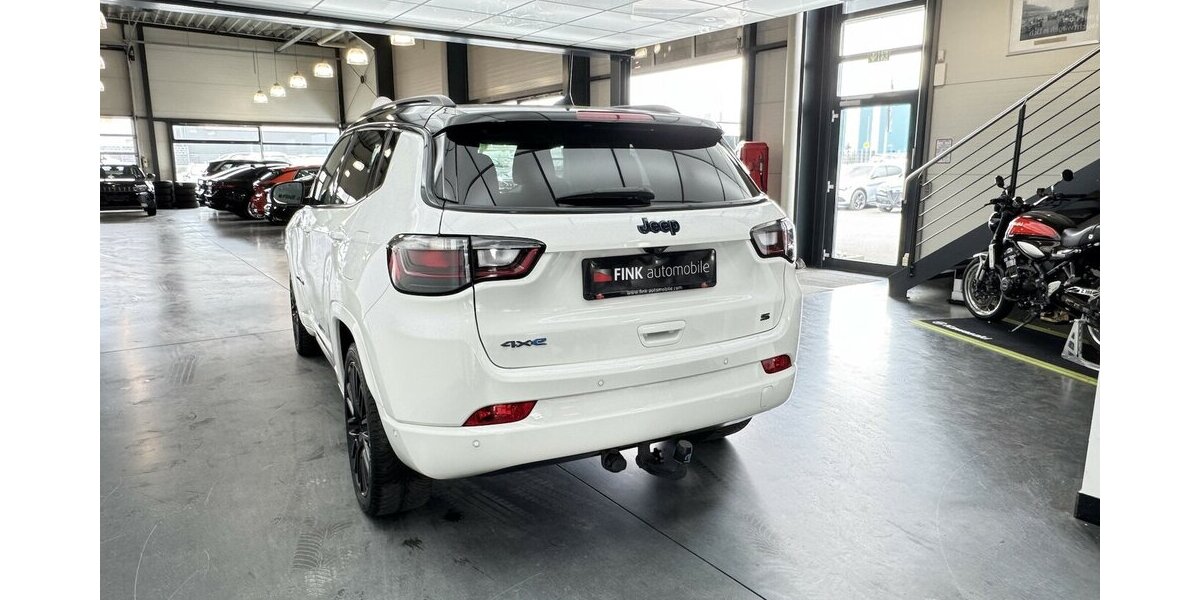 Jeep Compass S Plug-IN Hybrid 4WD 1.Hand Anhängerkplg 61.880 km 25.320 &euro; Lich 35423