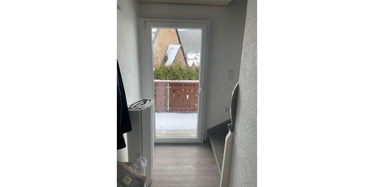 Einfamilienhaus Lohra - 9 Zimmer, 215 m&sup2;, 1.900&euro; | Angebot:25293721