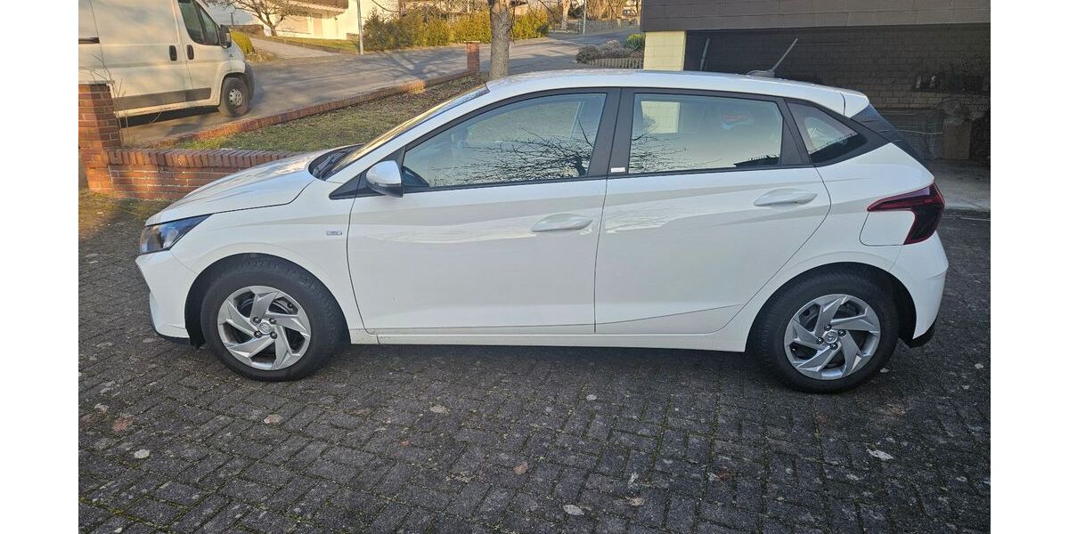 Hyundai i20 33.676 km 12.500 &euro; Wetzlar 35586
