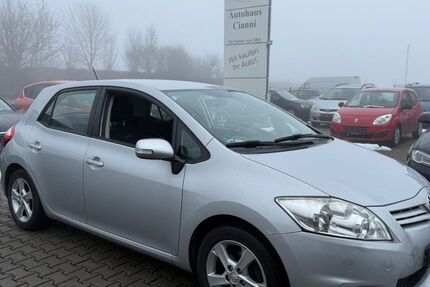 Toyota Auris 135.799 km 6.900 &euro; Münzenberg-Gambach 35516