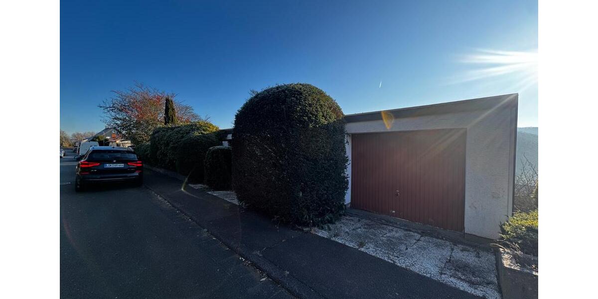 Einfamilienhaus Herborn - 7 Zimmer, 215 m&sup2;, 365.000&euro; | Angebot:25064000