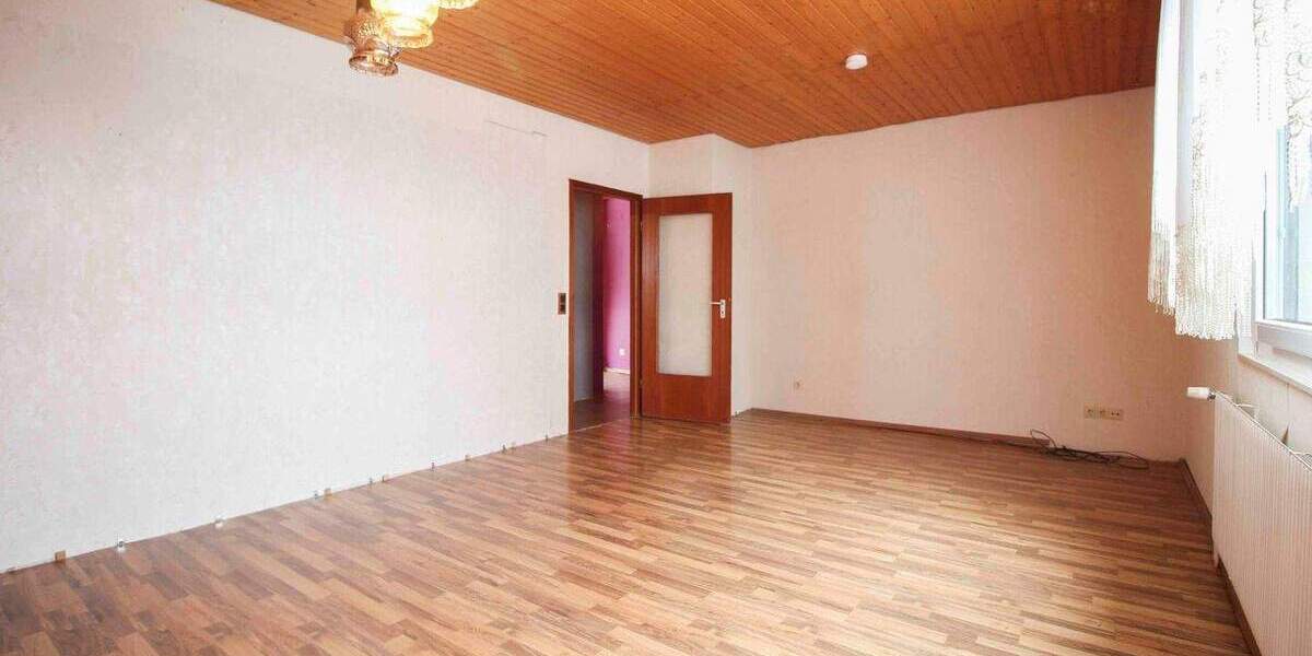 Einfamilienhaus Grävenwiesbach Heinzenberg - 4 Zimmer, 115 m&sup2;, 235.000&euro; | Angebot:25865536