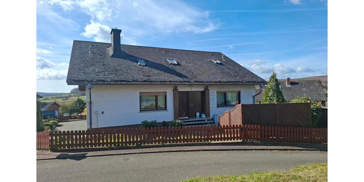 Mehrfamilienhaus, Wohnhaus Lohra - 11 Zimmer, 320 m&sup2;, 365.000&euro; | Angebot:26046311