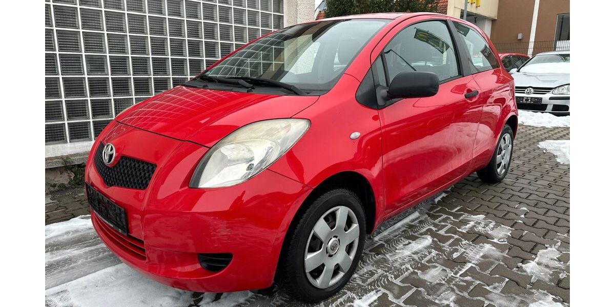 Toyota Yaris 208.000 km 1.990 &euro; Butzbach 35510