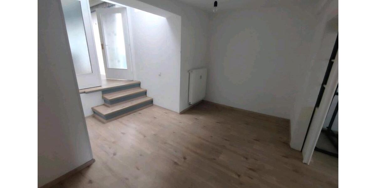 Erdgeschoßwohnung Herborn - 2 Zimmer, 100 m&sup2;, 800&euro; | Angebot:25956827