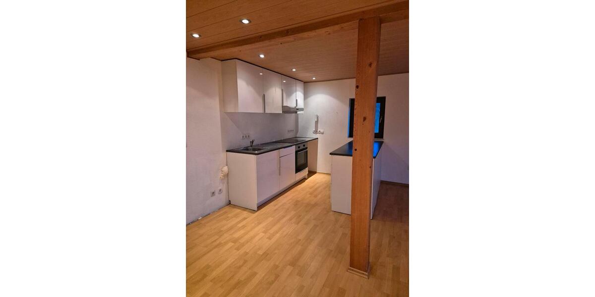 Etagenwohnung Bad Endbach - 2 Zimmer, 92 m&sup2;, 890&euro; | Angebot:25280478