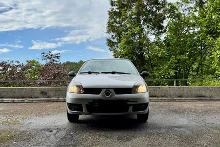 Renault Clio 110.700 km 2.999 &euro; Marburg 35039