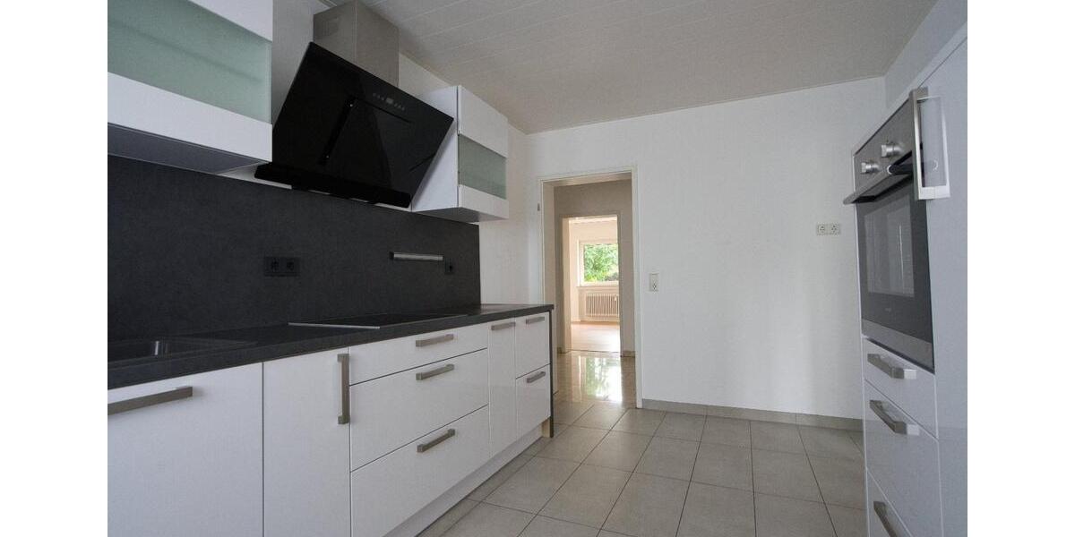 Erdgeschoßwohnung Wölfersheim - 4 Zimmer, 139 m&sup2;, 1.150&euro; | Angebot:25866671