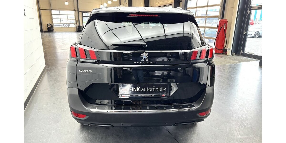 Peugeot 5008 Blue HDI 130 Allure Pack 1.Hand Carplay 52.400 km 22.320 &euro; Lich 35423