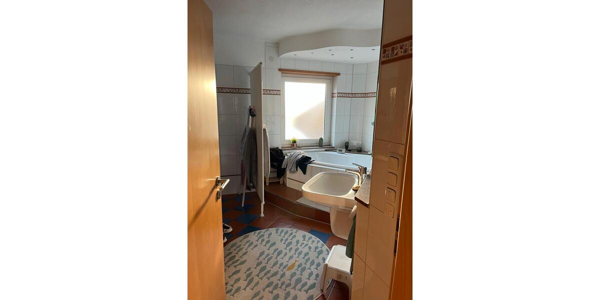 Etagenwohnung Marburg Biegenviertel - 3 Zimmer, 83 m&sup2;, 1.000&euro; | Angebot:26362174