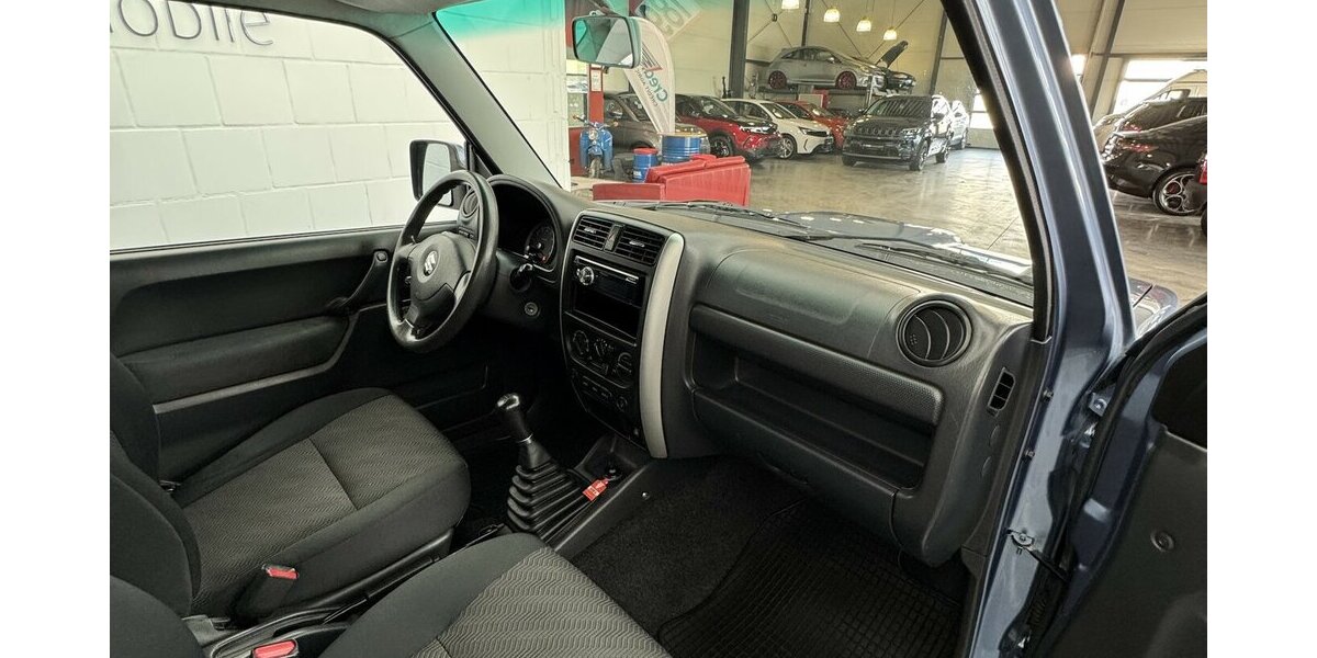 Suzuki Jimny FJ Lim. 1.3 AHK Sitzheizung Klimaanlage 84.150 km 14.850 &euro; Lich 35423