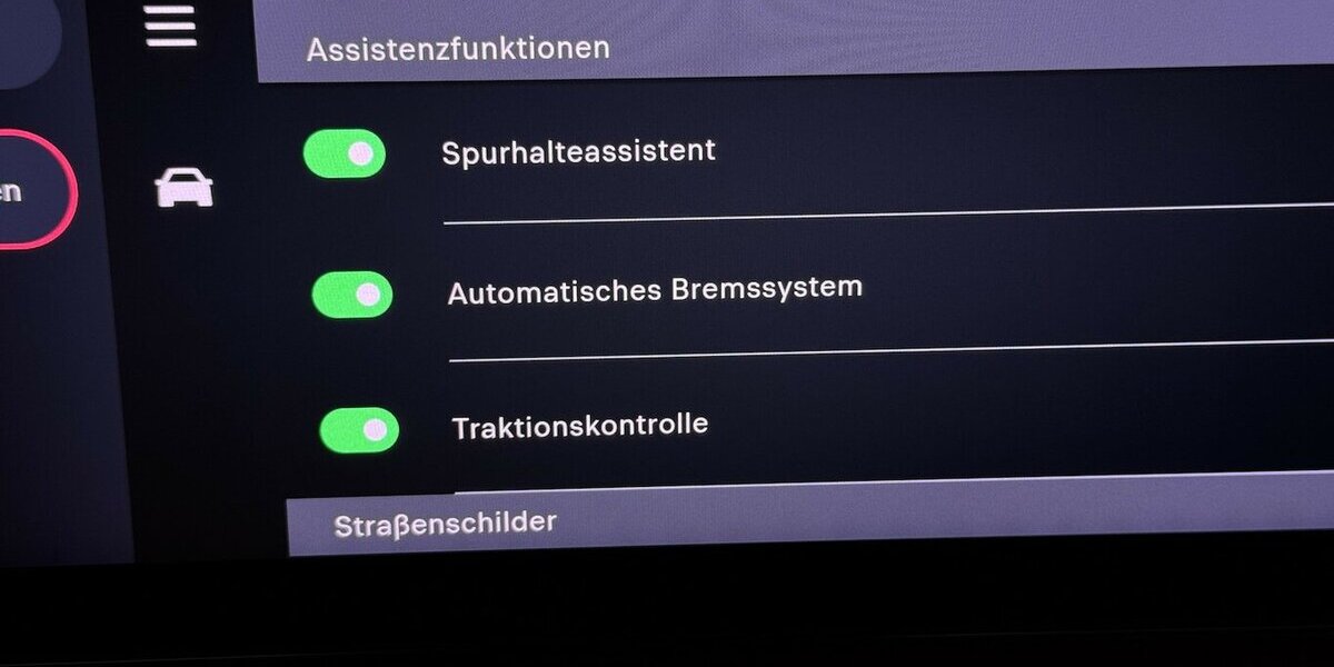 Fiat 600E Red 54 KWh 1.Hand Full LED Carplay 14.500 km 21.880 &euro; Lich 35423