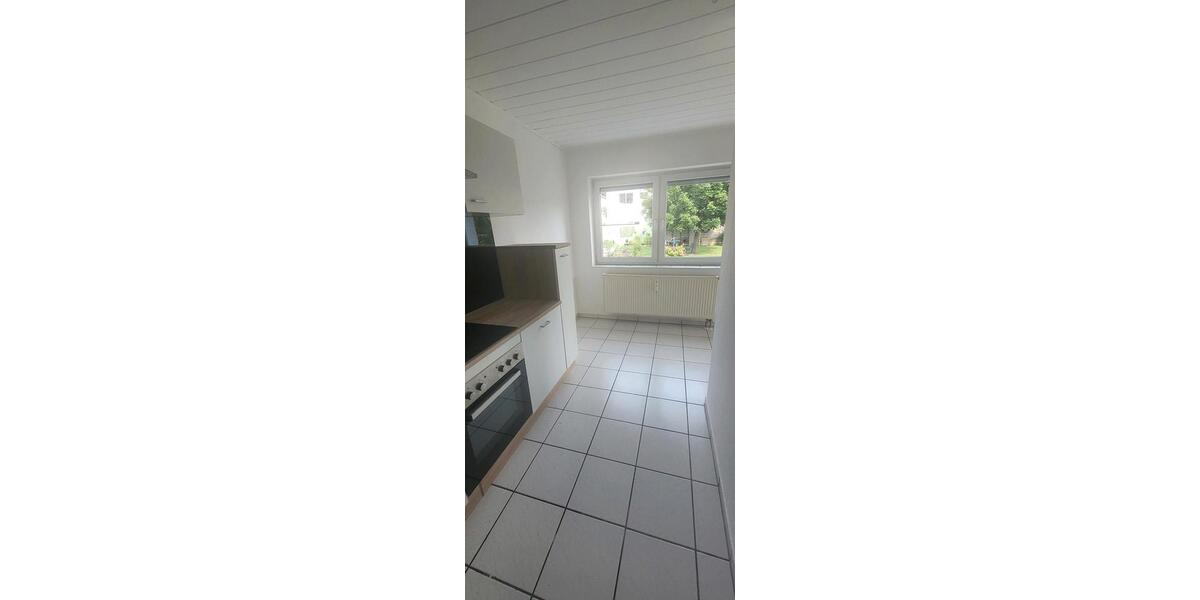 Etagenwohnung Lich - 3 Zimmer, 85 m&sup2;, 700&euro; | Angebot:24773022