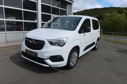 Opel Combo 37.950 km 18.490 &euro; Bad Endbach 35080