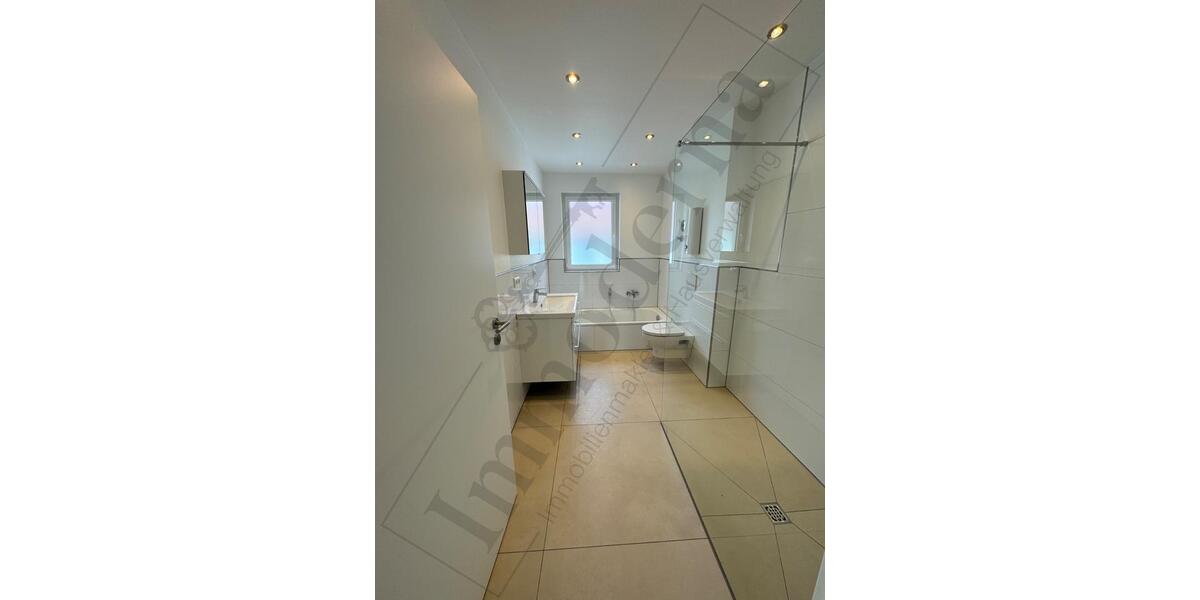 Etagenwohnung Linden - 3 Zimmer, 90 m&sup2;, 1.100&euro; | Angebot:25376529