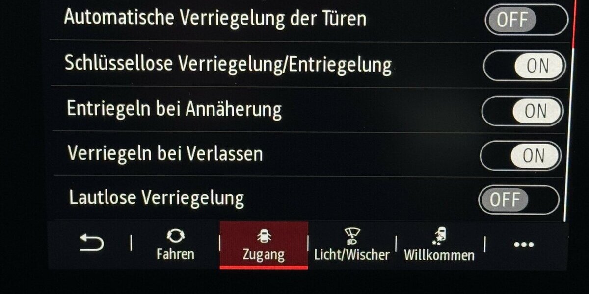 Renault Captur 1.3 TCE 140 Techno EDC LED CARPLAY 39.500 km 19.985 &euro; Lich 35423