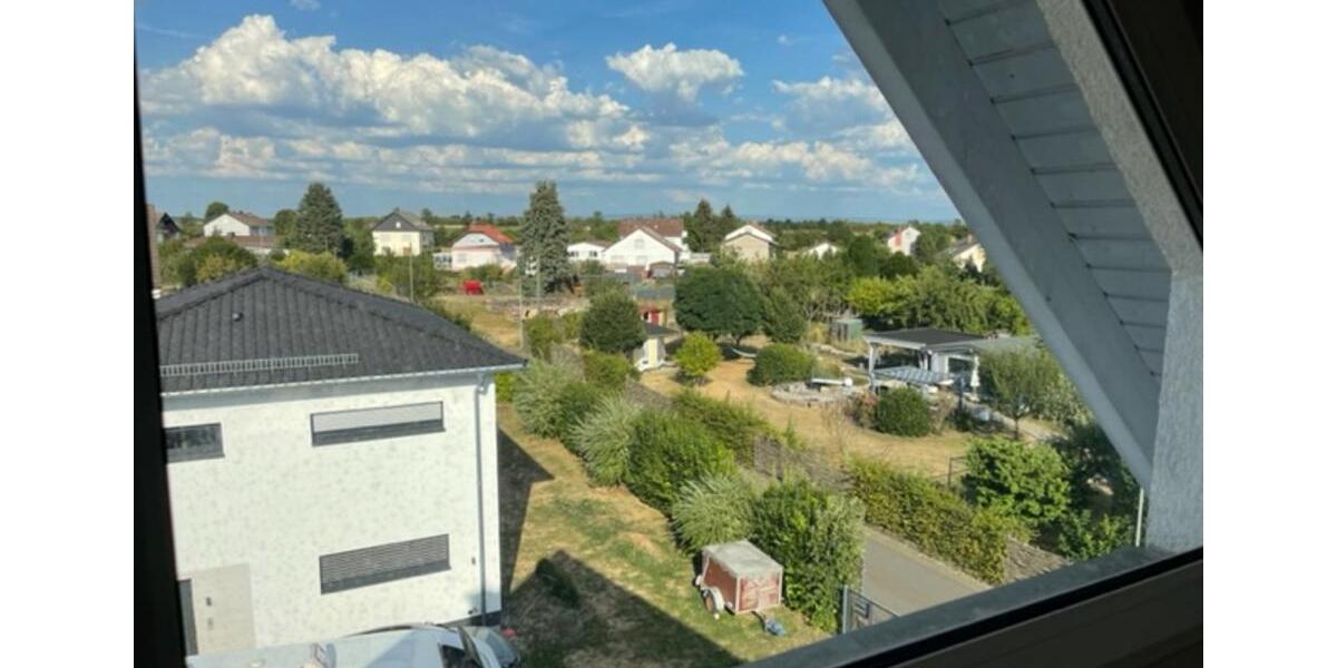 Dachgeschoßwohnung Pohlheim - 1 Zimmer, 35 m&sup2;, 300&euro; | Angebot:25767030