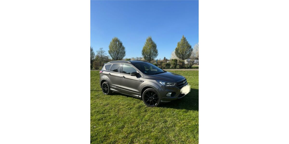 Ford Kuga 97.000 km 16.855 &euro; EBSDORFERGRUND 35085