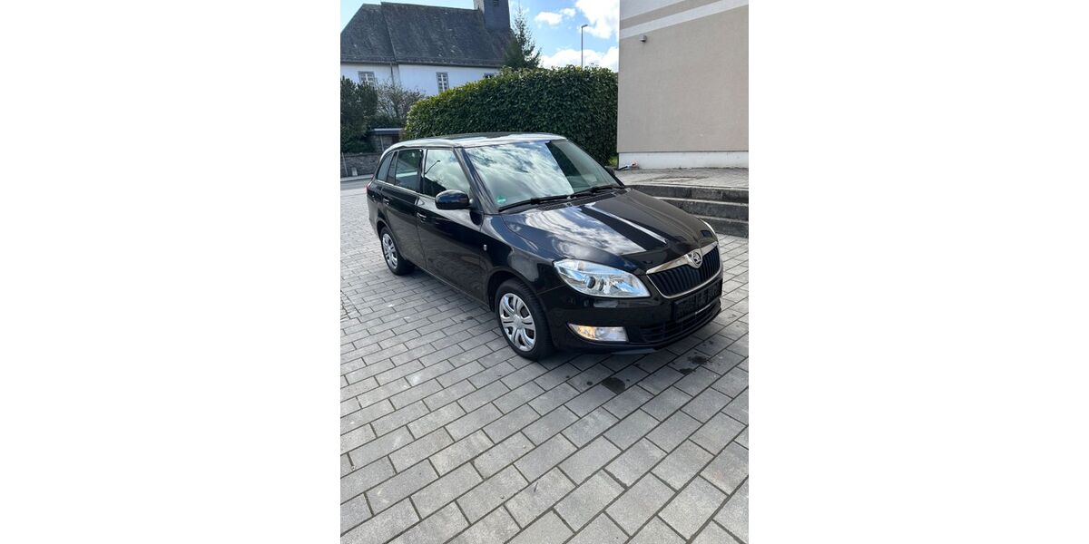 Skoda Fabia 214.000 km 3.990 &euro; Sinn 35764
