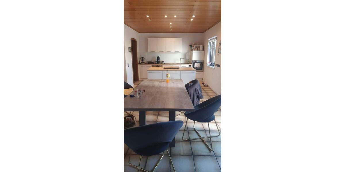 Etagenwohnung Lich Eberstadt - 5 Zimmer, 186 m&sup2;, 330.000&euro; | Angebot:25660474