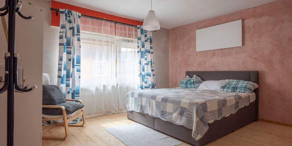 Einfamilienhaus Waldsolms Brandoberndorf - 7 Zimmer, 185 m&sup2;, 325.000&euro; | Angebot:25695745