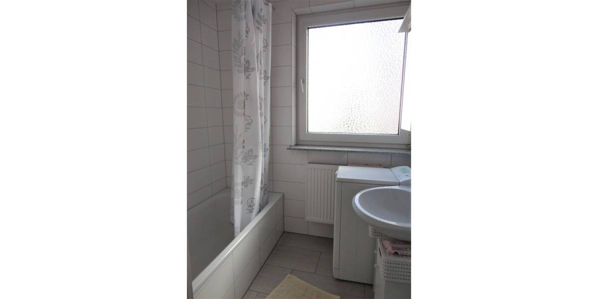 Etagenwohnung Gießen - 2 Zimmer, 67 m&sup2;, 700&euro; | Angebot:26585118
