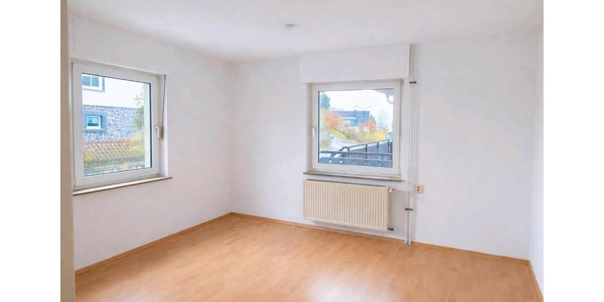 Erdgeschoßwohnung Bad Endbach - 3 Zimmer, 104 m&sup2;, 860&euro; | Angebot:25839109