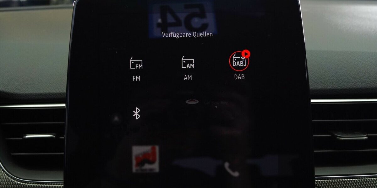 Renault Arkana Mild Hybrid TCe 140 EDC Techno Kamera 29.999 km 22.650 &euro; Lich 35423