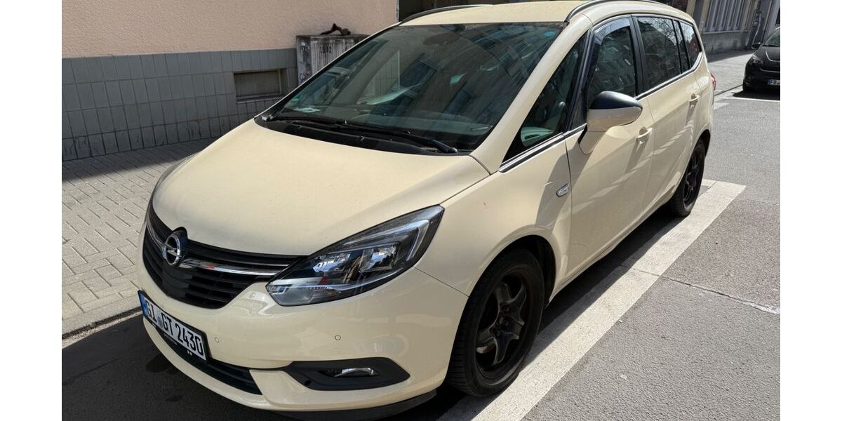 Opel Zafira Tourer 300.196 km 5.500 &euro; Gießen 35390
