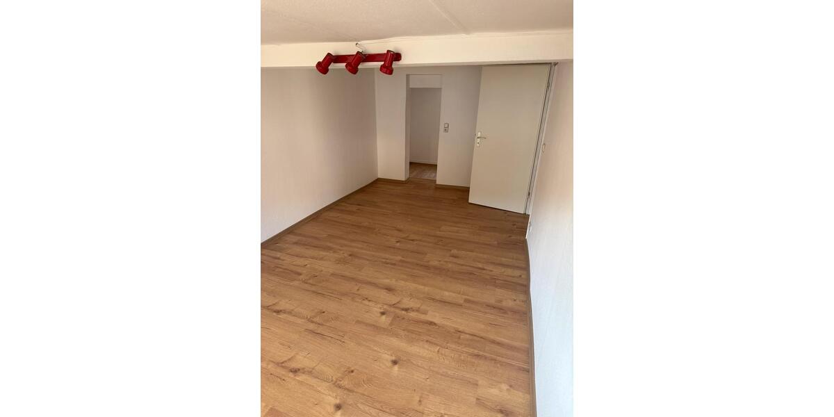 Etagenwohnung Herborn - 3 Zimmer, 65 m&sup2;, 590&euro; | Angebot:25754997